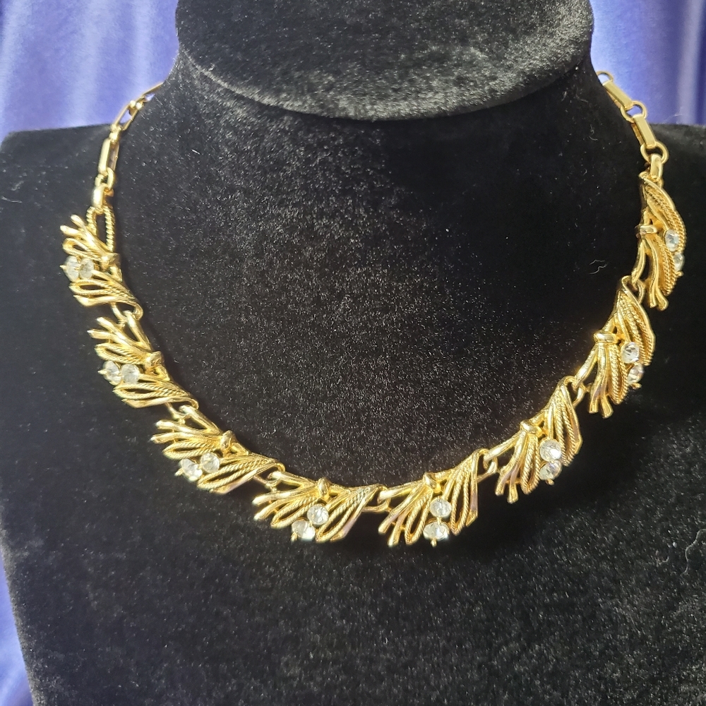 Vintage Coro necklace gold with clear rhinestones 16"